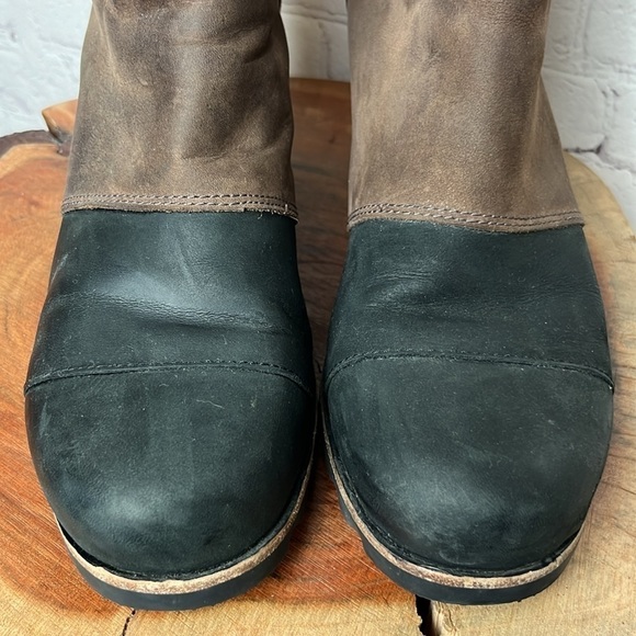 Sorel Addington Chelsea Boots - Picture 3 of 14